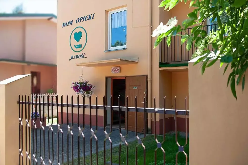 Prywatny Dom Opieki „Radość” w Zgierzu — Zdjęcie 1 z 3